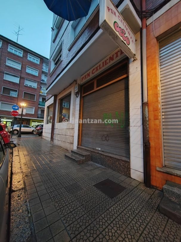 commercial premises for sale trapagaran